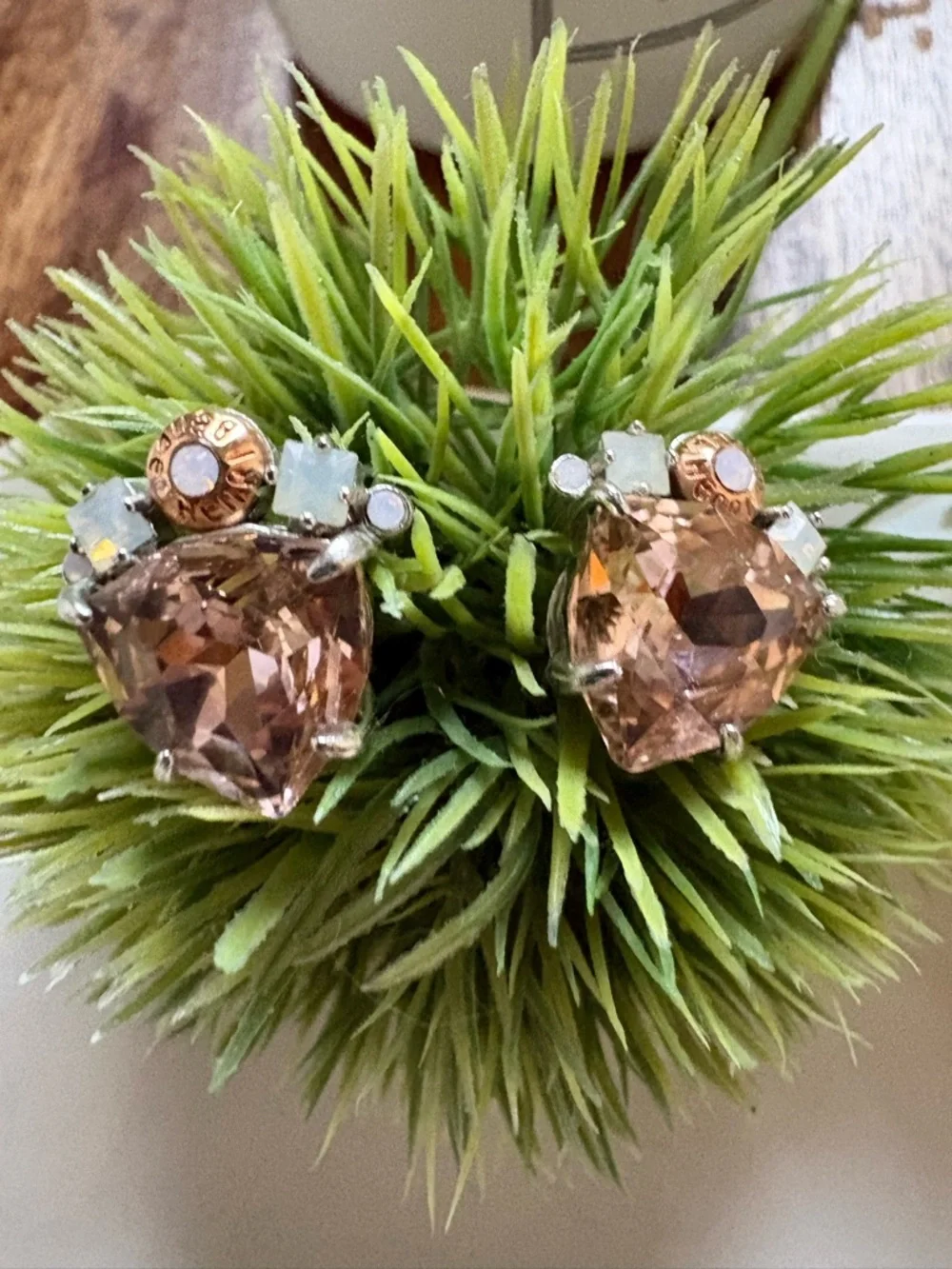 Rose Gold Pink Crystal Stud Earrings. Henri Bendel - Picture 3 of 5